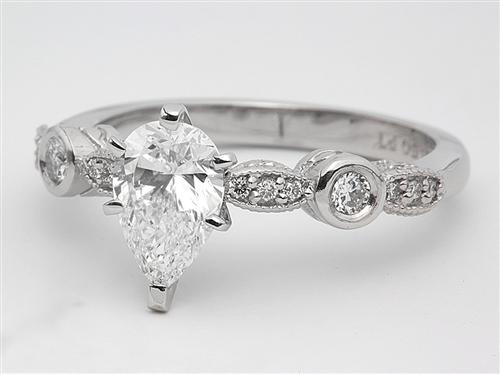 Platinum 1.01 Pear shaped Engagement Rings With Side Stones