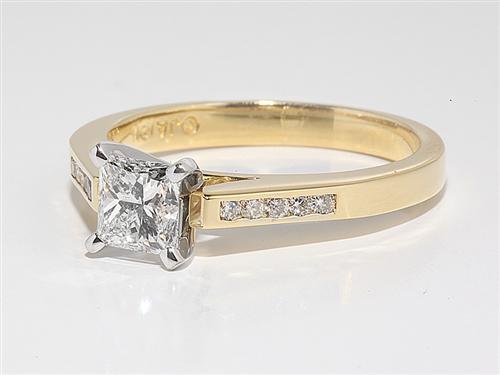 Gold 0.77 Princess cut Engagement Rings
