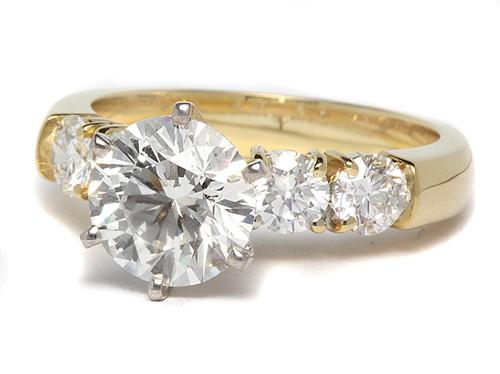 Gold 1.51 Round cut Diamond Rings With Side Stones