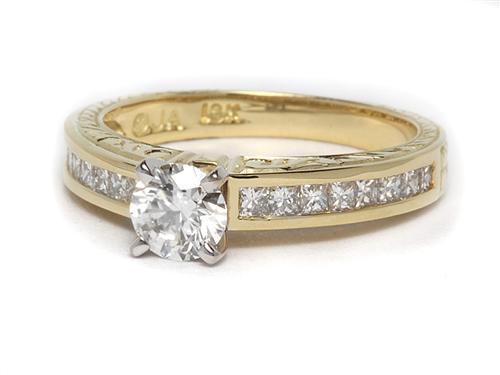 Gold 0.58 Round cut Engagement Rings With Side Stones