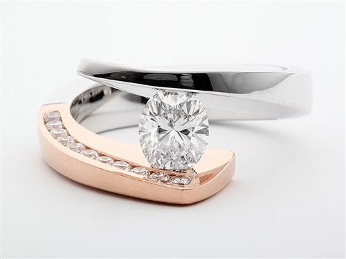 White Gold 0.92 Oval cut Tension Rings