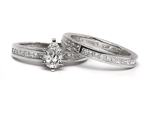 Platinum 0.70 Pear shaped Wedding Band Sets