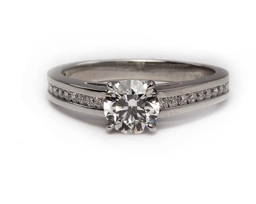 Platinum 0.90 Round cut Diamond Ring