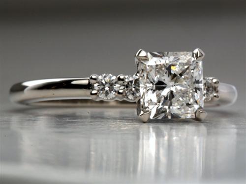Platinum 1.23 Radiant cut Diamond Rings With Side Stones