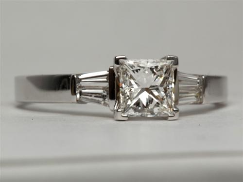 White Gold 1.06 Princess cut Diamond Ring