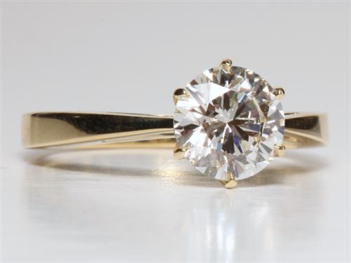 Gold 1.55 Round cut Engagement Ring