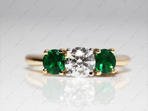 Gold 0.71 Round cut Engagement Rings
